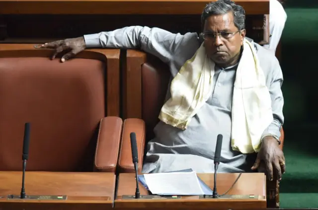 கர்நாடகா முதல்வர் சித்தராமையா, காங்கிரஸ்