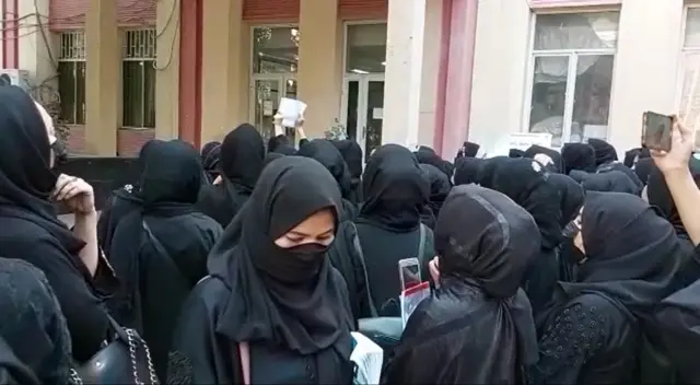 تظاهرات در محوطه دانشگاه تعلیم و تربیه کابل