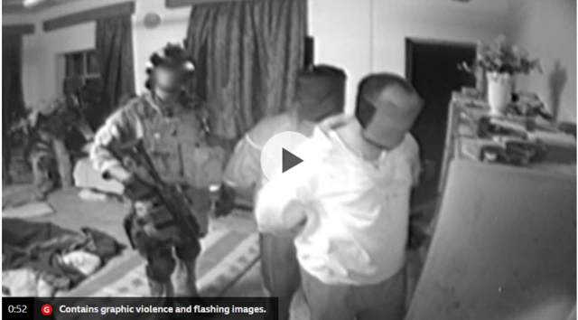 ብፍሉይ ሓይሊ ዓባይ ብሪጣንያ ዝተኣከበ ቪድዮ፡ ኣባላት ሓንቲ ስኳድሮን ዝፈጸምዎ ቅትለት እናቘጸሩ ክወዳደሩ እንከለዉ ዘርኢ እዩ።