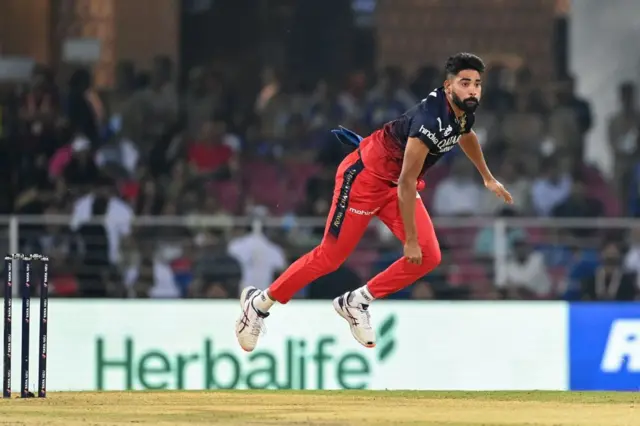 கோலி - கம்பீர் திடீர் மோதல் ஏன்?