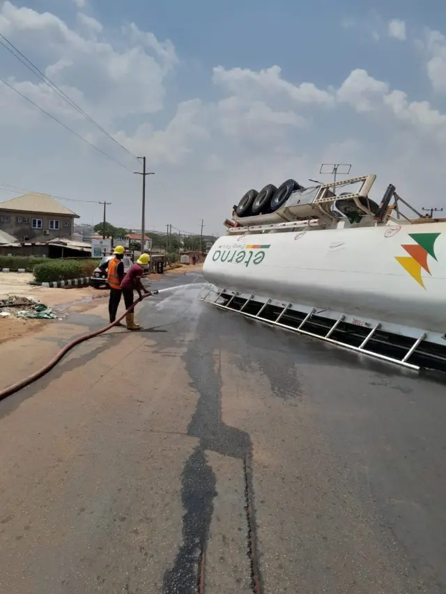 Aworan tanka to ṣubu 