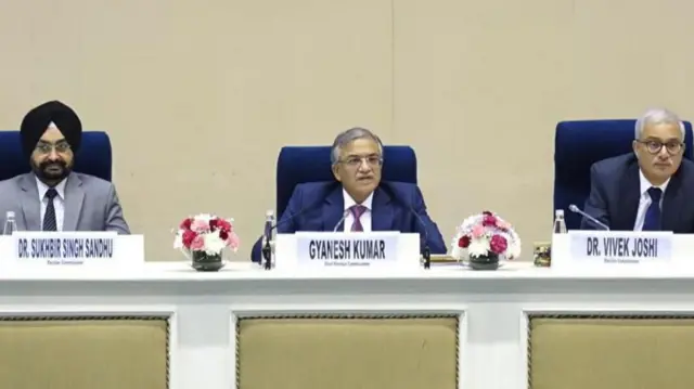 தேர்தல் ஆணையம், சிறப்பு தீவிர திருத்தம், தமிழ்நாடு, வாக்காளர் பட்டியல் திருத்தம்