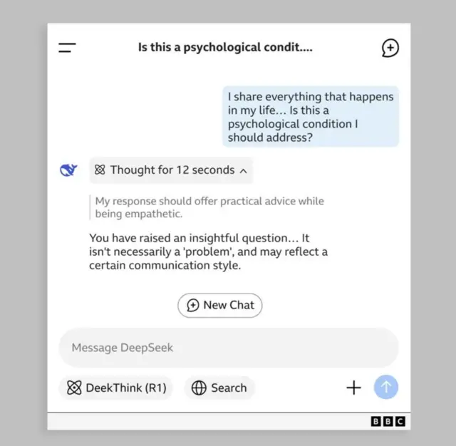 من محادثة لإحدى السيدات مع ديب سيك، مكتوبة باللغة الإنجليزية تتساءل فيها عما إذا كانت تفرط في مشاركة تجاربها وعواطفها مع العائلة والأصدقاء.