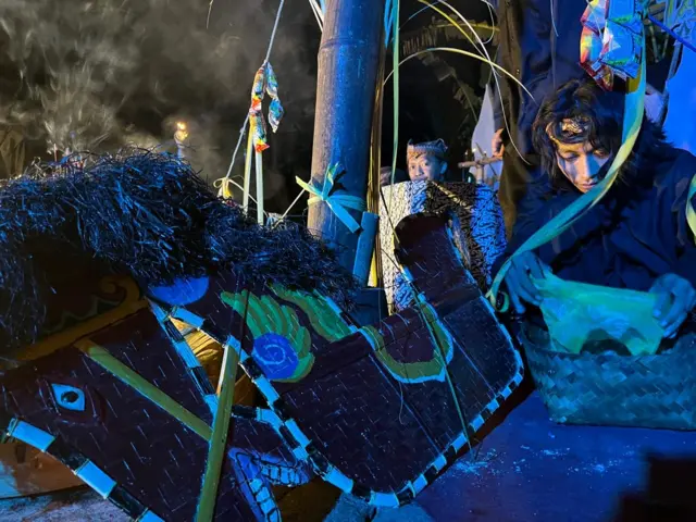 pertunjukan sandur bojonegoro