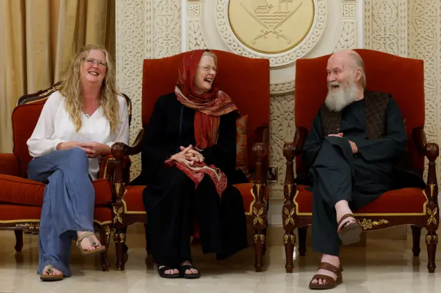 رینولډ او باربي له خپلې لور سره له خوشې کېدا وروسته