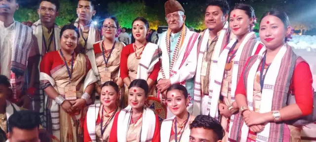 જોરાવરસિંહ જાદવ, ગુજરાત, ગુજરાતની લોકકલા, ઝવેરચંદ મેઘાણી, લોકકલા, નૃત્ય, વાદન, ગાયન, ગુજરાતી સાહિત્યનો ઇતિહાસ, ગુજરાતી લોકસંસ્કૃતિ