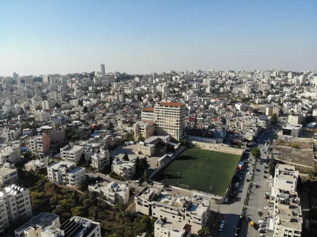رام الله در کرانه غربی، مقر تشکیلات خودگردان فلسطینی است