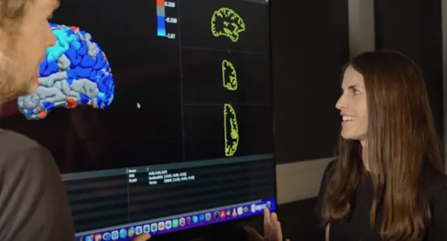 साइकॉलजिस्ट बार्नहॉफ़र के साथ मेलिना