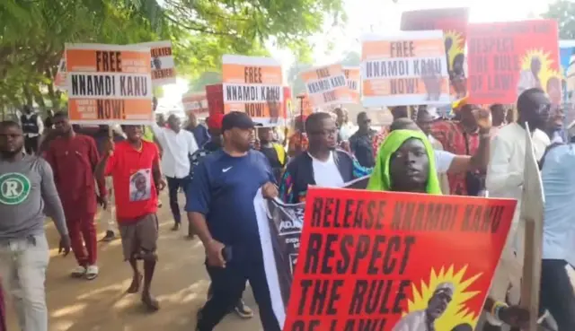 Etu mpaghara Abuja ebe a na-eme ngagharịiwe maka ntọhapụ Nnamdi Kanu dị ugbua