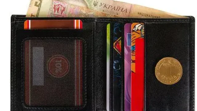 банківські картки, гроші