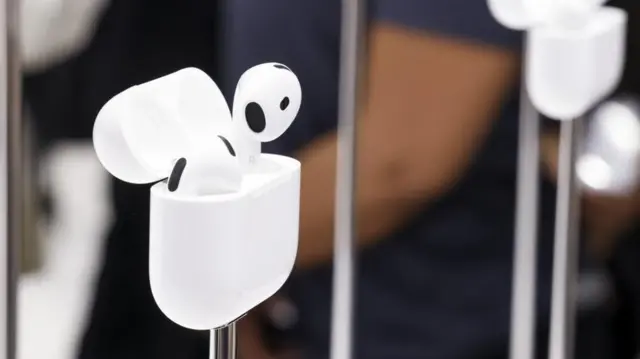 యాపిల్ ఎయిర్పాడ్స్