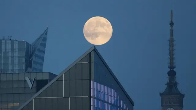 ਸੂਸਰਮੂਨ