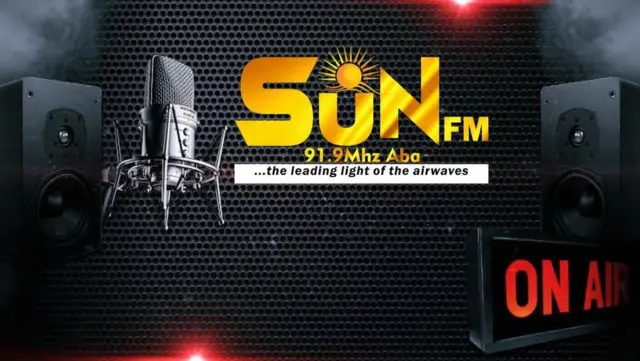 Ụfọdụ ndị ọrụ boro nwoke ahụ ebubo iti ha ihe, ịma ha ụra, ịlụso ha ọgụ, itiwa ekwentị ha, ịmaja ha na imeso ha ihe ike oge niile.