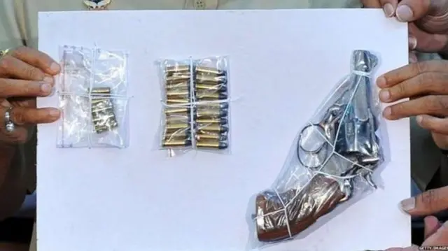 जिग्ना व्होरा, जे.डे, मीडिया, गुन्हे, कायदा