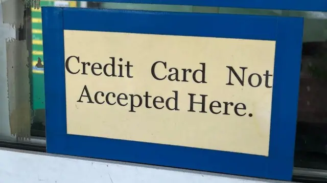  ඩෙබිට් හෝ ක්‍රෙඩිට් කාඩ් පත් පිළිගැනීමට