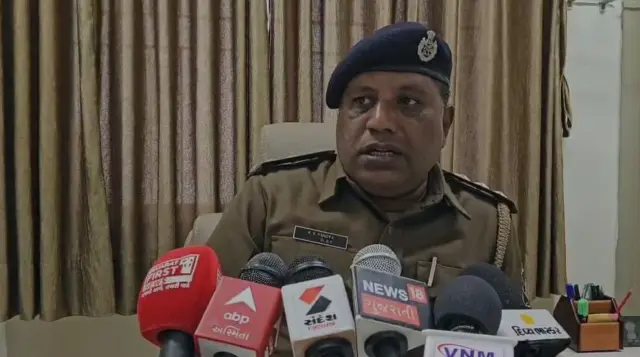 પાટણ, નકલી ડૉક્ટર, સ્વાસ્થ્ય, ગુજરાત, બીબીસી ગુજરાતી