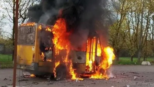 Автобус у вогні