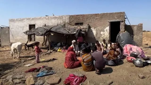 पारधी कुटुंब