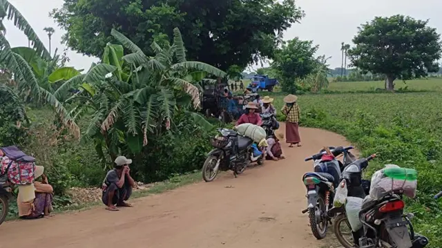 ခင်ဦး 