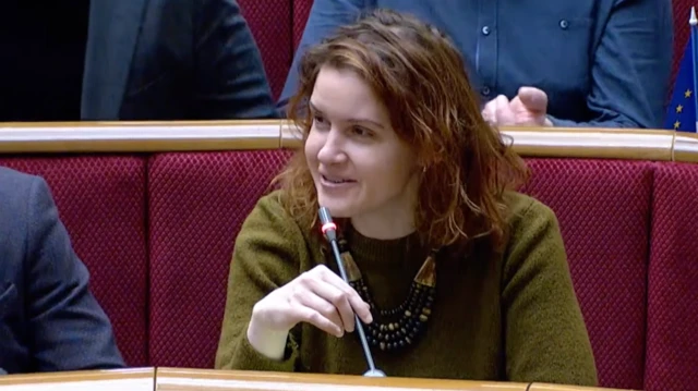 Мар'яна Безугла під час свого виступу