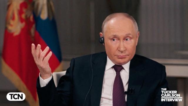 Putin gesticula durante la entrevista con Carlson