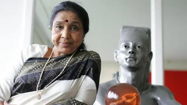 ఆశా భోస్లే మరణం, పాటలు, బాలీవుడ్