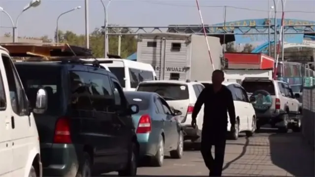 Кыргызстан менен Казакстандын чек арасындагы өткөрмө бекеттерде товарлардын өтүүсү да жайлады