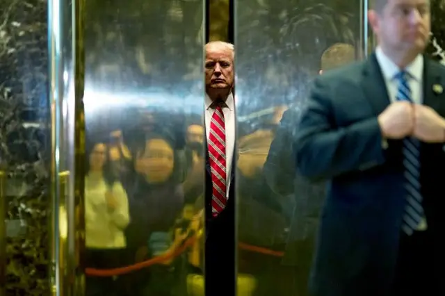 Trump no elevador