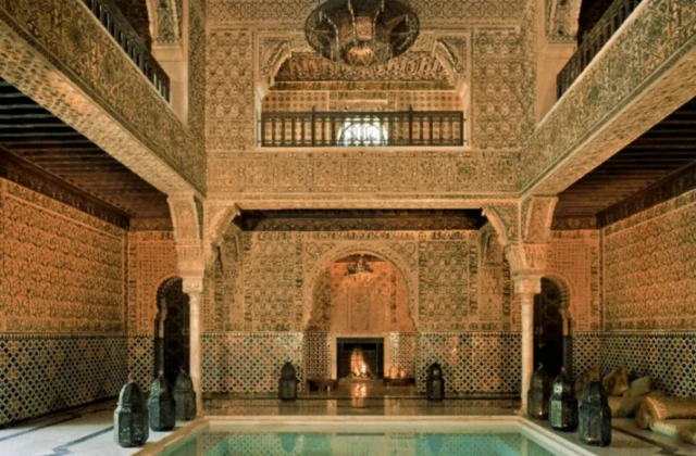 ਬਿਨ ਐਨਾਖਿਲ ਮਹਿਲ