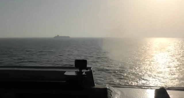 இரான் - அமெரிக்கா, ஹோர்மூஸ் நீரிணை