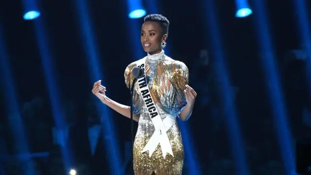 Зозибини Тунзи