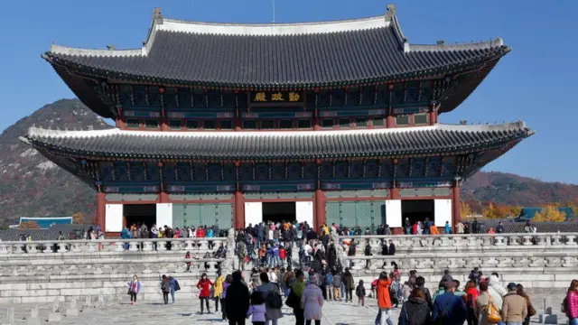 พระราชวัง