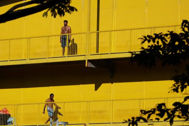 Pekerja migran, Singapura