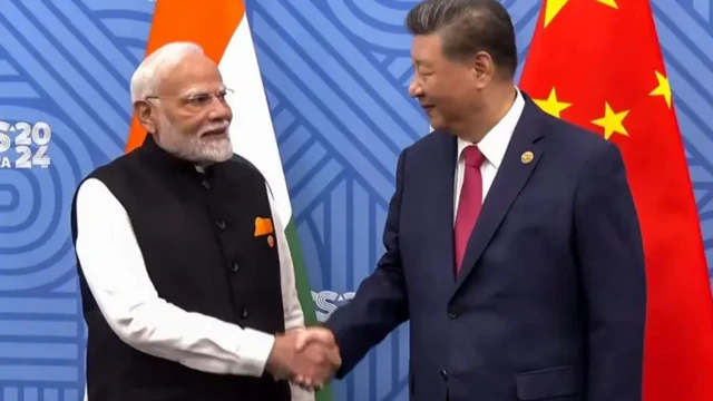 पंतप्रधान नरेंद्र मोदी आणि चीनचे राष्ट्राध्यक्ष शी जिनपिंग