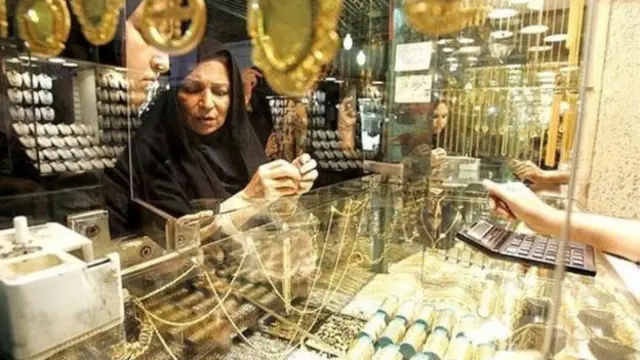 بازار طلا و سکه هم در رروزهای اخیر به دلیل رشد نرخ دلار شاهد افزایش قیمت‌ها بود