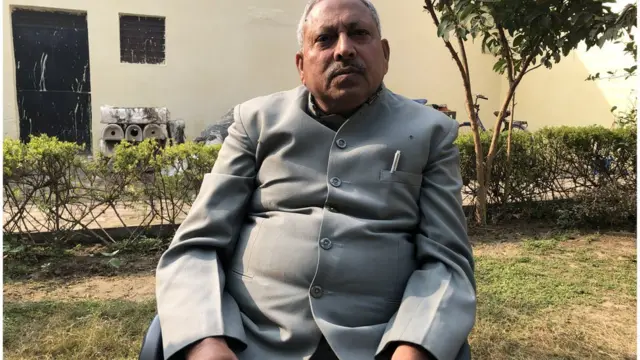 કૉંગ્રેસના સતીશ શર્મા કહે છે કે, "હું પાર્ટીમાં પછી છું, પહેલાં કટ્ટર હિન્દુ છું; પણ હિન્દુત્વવાદી નથી."