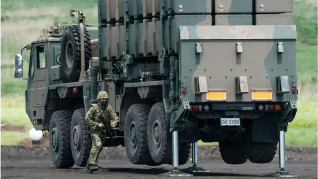 Japan, missiles