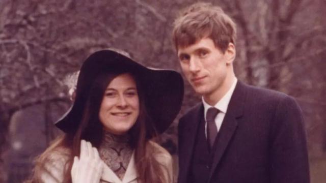 Brenda Page disse que tinha medo de Christopher Harrisson, que conheceu em 1971