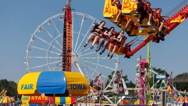 Parque de diversiones en la Feria Estatal de Iowa
