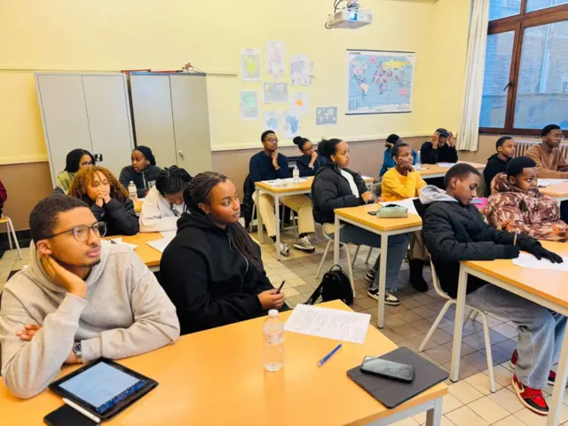 Abana biga mw'ishure ry'Umuco mu Bubiligi