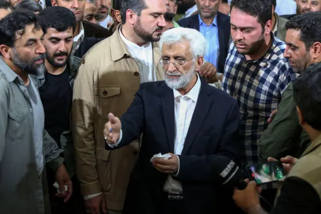 သဘောထားတင်းမာပြီးရှေးရိုးစွဲဝါဒကိုကိုင်စွဲသူ မစ္စတာ ဂျာလီလီ