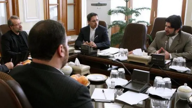 سعید قندهاری پیش از مهاجرت سیاست را پیشه خود قرار داده بود