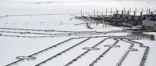 آرکٹک، گڑھے