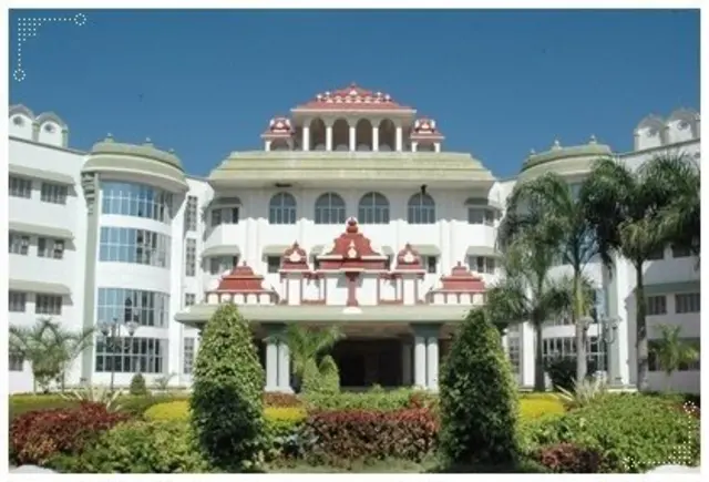 சென்னை உயர் நீதிமன்ற மதுரைக் கிளை