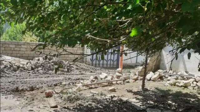 Ağcakənd sakini Haldun Mustafayev: həyət-bacamız lil-palçıq içindədi