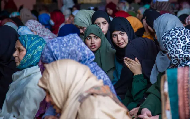 আদমশুমারির তথ্য অনুযায়ী মুসলমান সহ সব ধর্মেই প্রজনন হার কমেছে - প্রতীকী ছবি