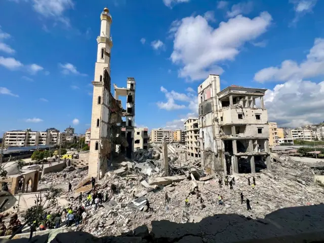 kompleks Fatima al-Zahraa di Kota Sidon, Lebanon, 8 April 2026.