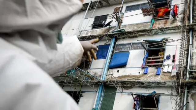 นพ.โอภาส การย์กวินพงศ์ อธิบดีกรมควบคุมโรค กล่าวว่า การติดเชื้อของไทยในช่วงเวลาที่ผ่านมาส่วนใหญ่ยังคงเป็นการติดเชื้อจากต่างประเทศ