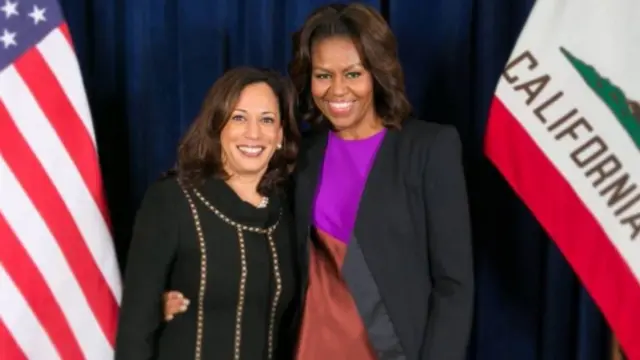 అమెరికా మాజీ అధ్యక్షుడు బరాక్ ఒబామా భార్య మిషెల్ ఒబామాతో కమలా హ్యారిస్