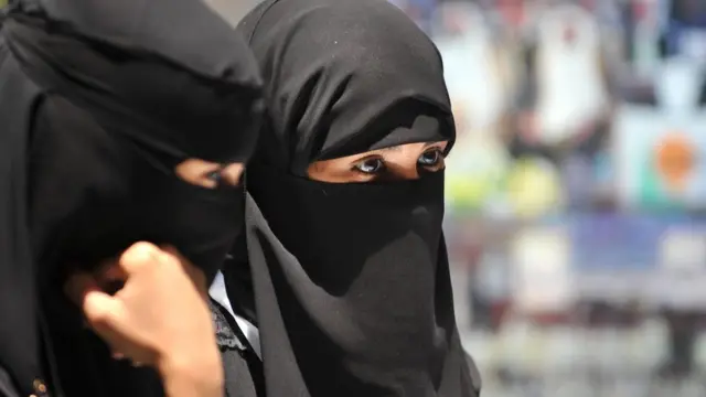 صورة لنساء سعوديات